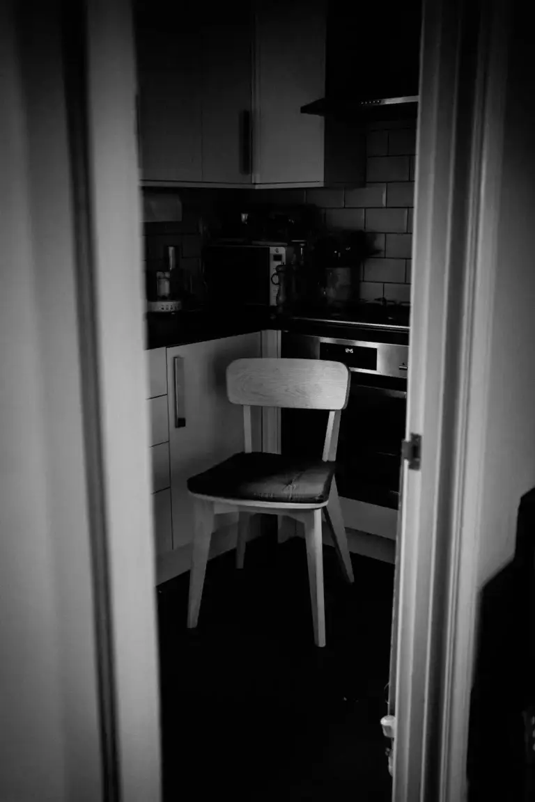 UNSEEN ECHOES - Objects of Domestic Abuse | Photography Project & Exhibition