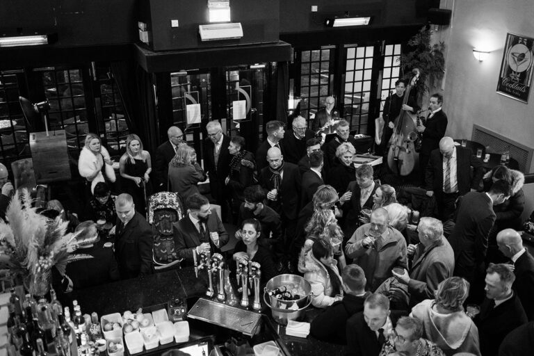 Monochrome 00424 websize