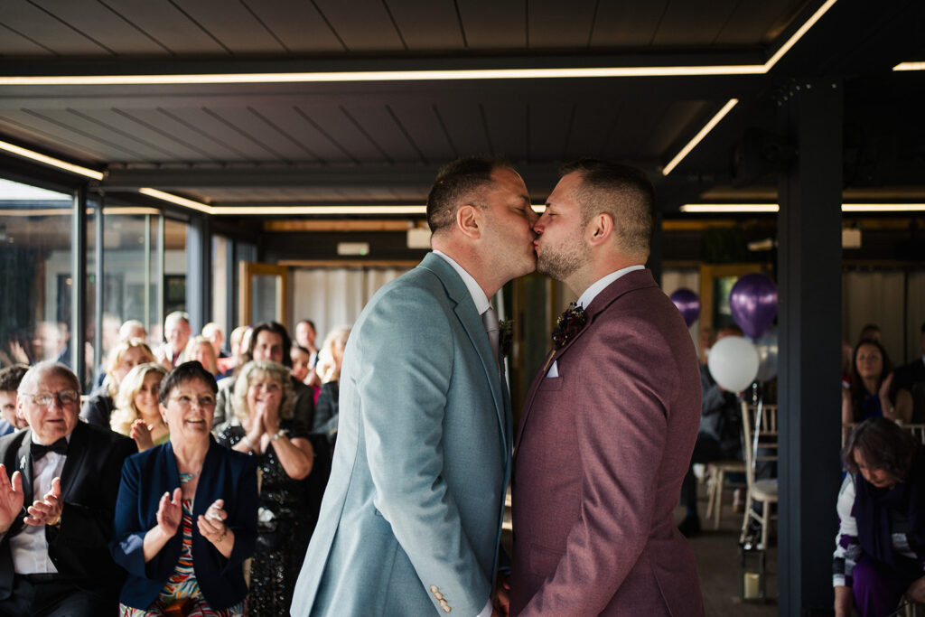 Relaxed Fun Wedding Photography at The Barn at Tea Green 9