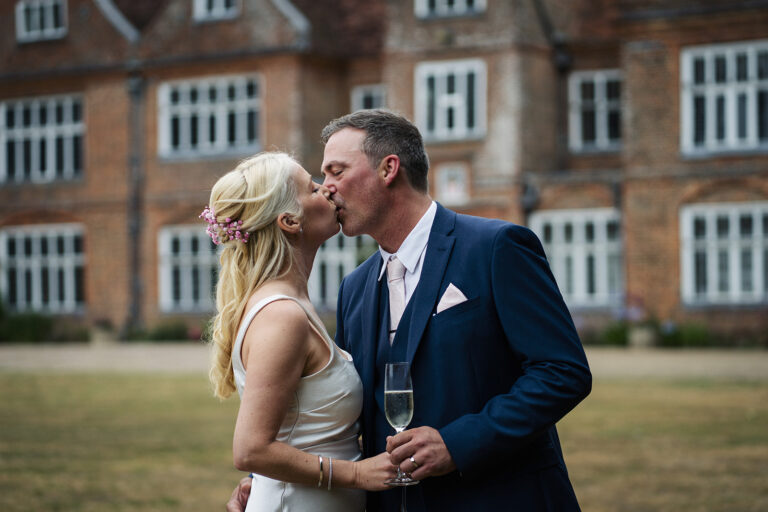 Wedding at Rothamsted Manor, Harpenden – A Relaxed Summer Wedding Full of Real Moments