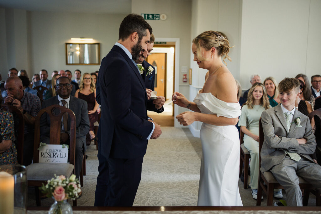 wedding photographer st alabans register office 10